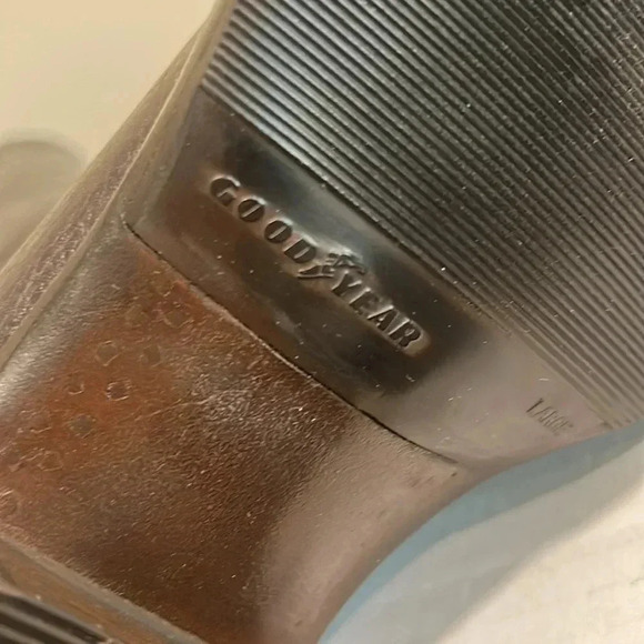 Loveless Custom Boots - Picture 10 of 13